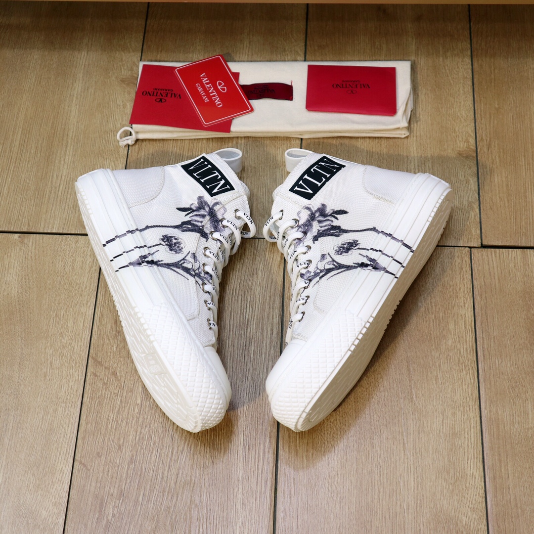 Valentino Garavani Giggies VLTN TIMES high-top sneakers 8 - vstockx