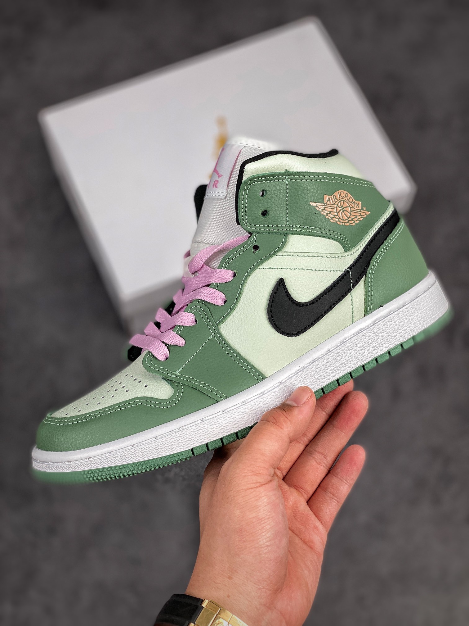 Jordan 1 Mid Dutch Green (W) - vstockx