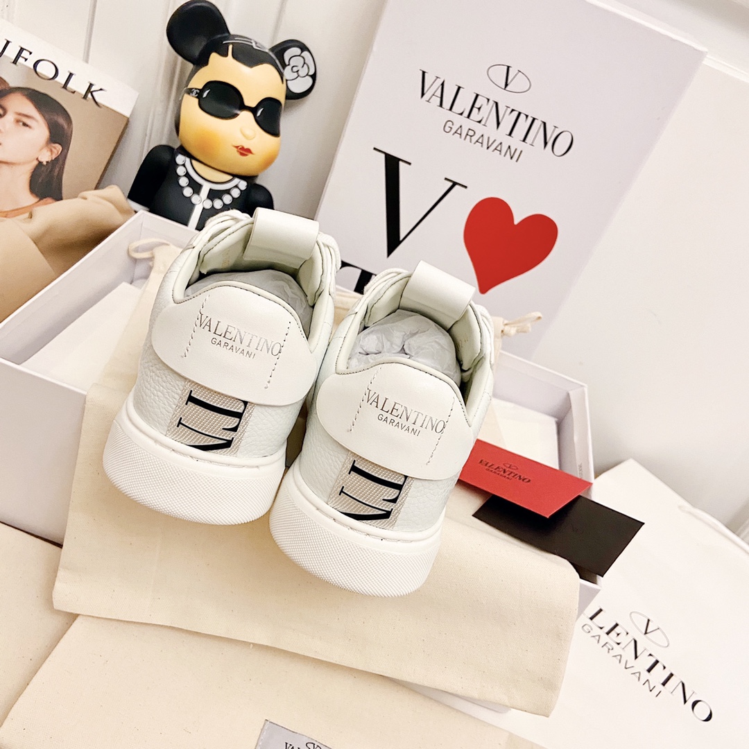VALENTINO GARAVANI VL7N WOMEN Sneaker 4 - vstockx