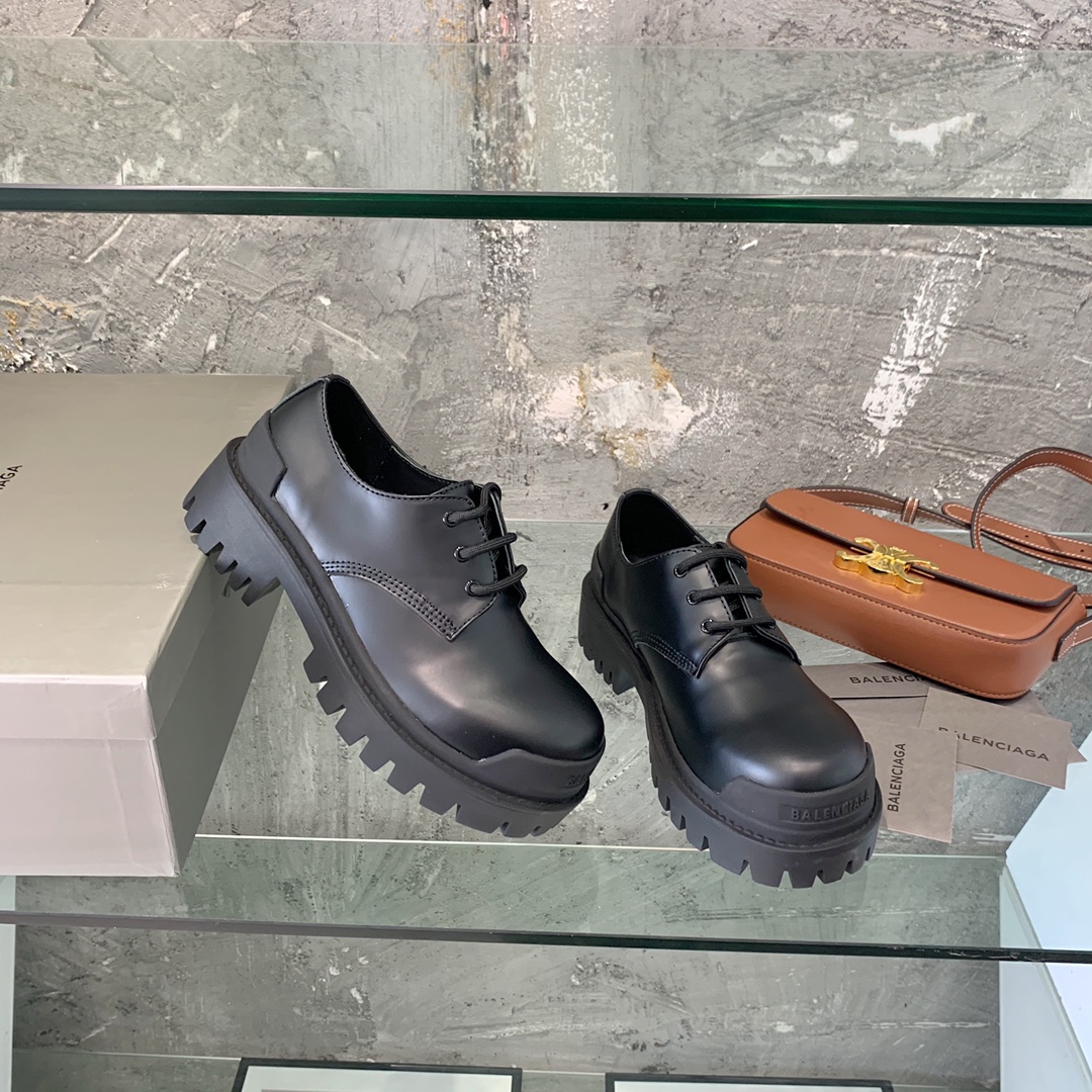 Balenciaga boot women 2 - vstockx