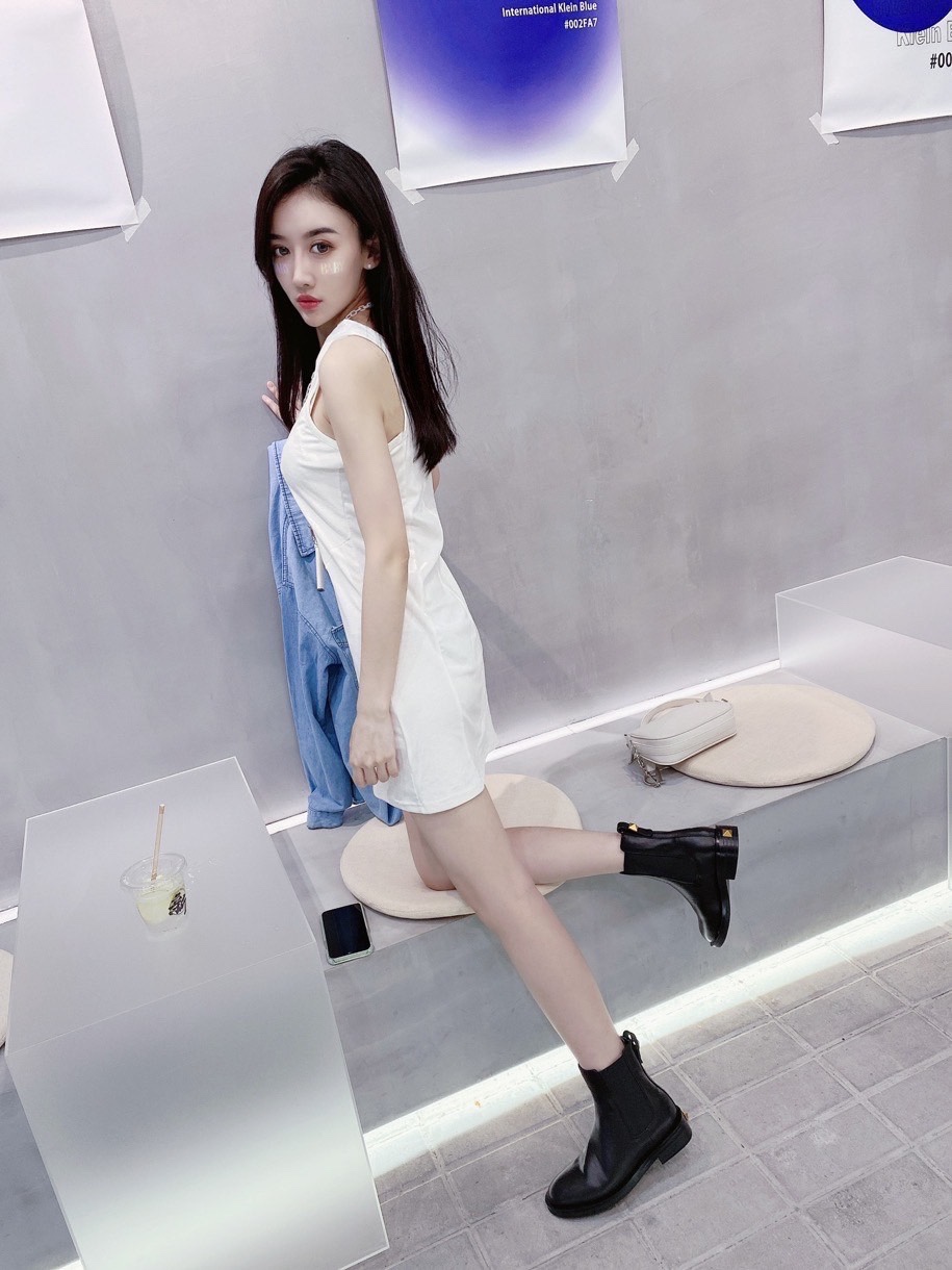 VALENTINO GARAVANI Roman Stud WOMEN 23 - vstockx