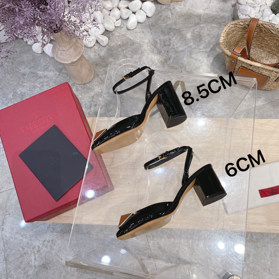 VALENTINO GARAVANI Roman Stud WOMEN 17 - vstockx