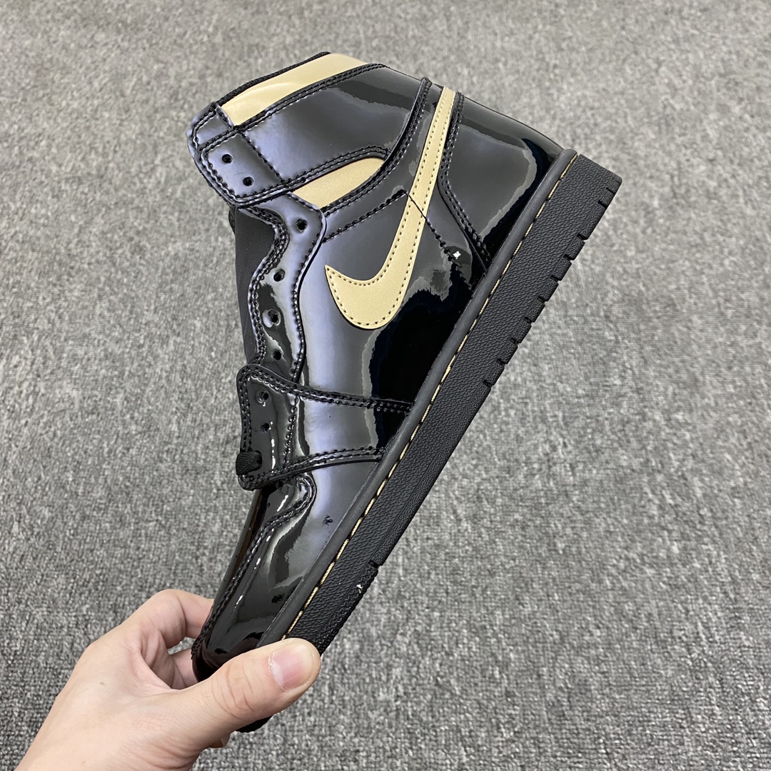 Jordan 1 Retro High Black Metallic Gold (2020) - vstockx