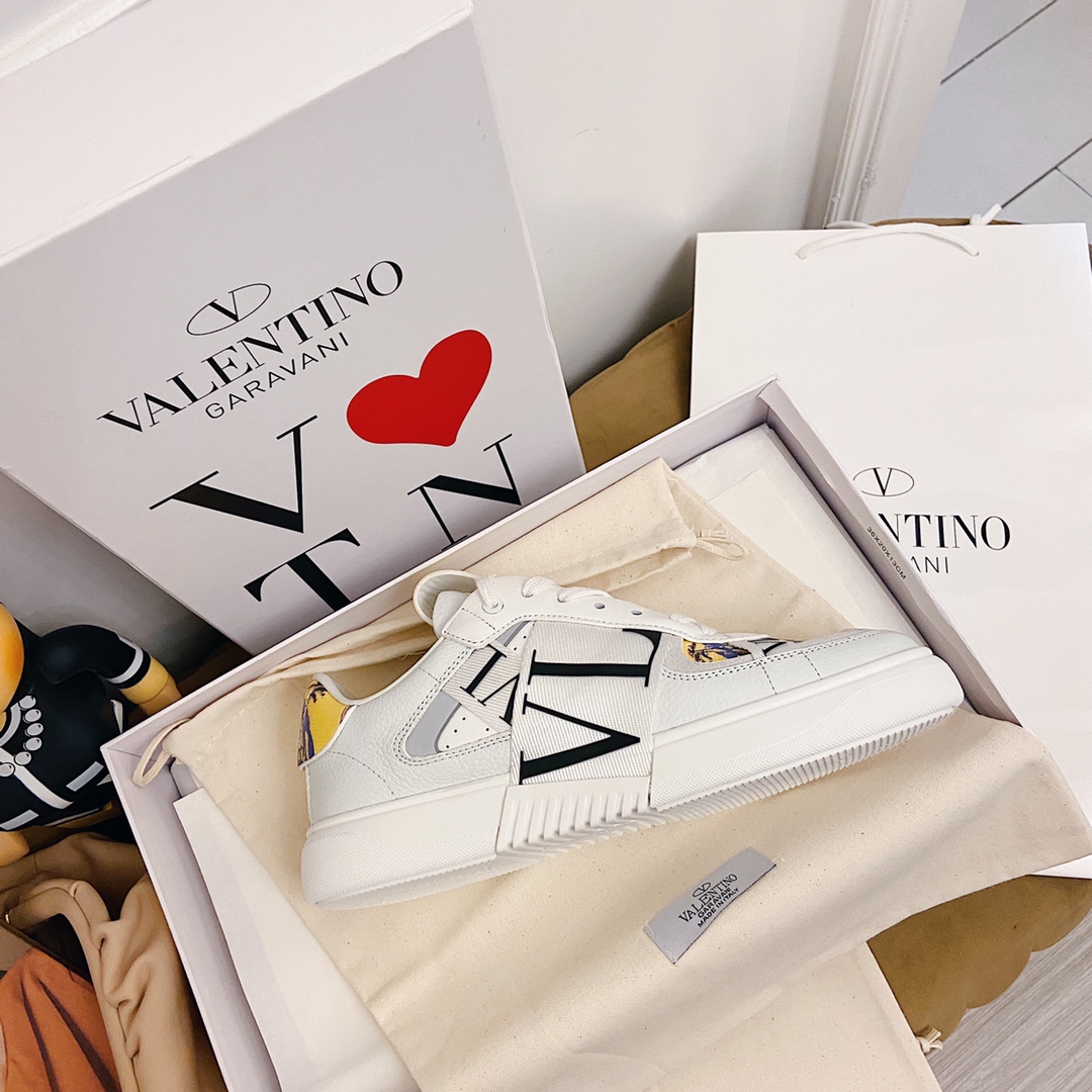 VALENTINO GARAVANI VL7N WOMEN Sneaker 4 - vstockx