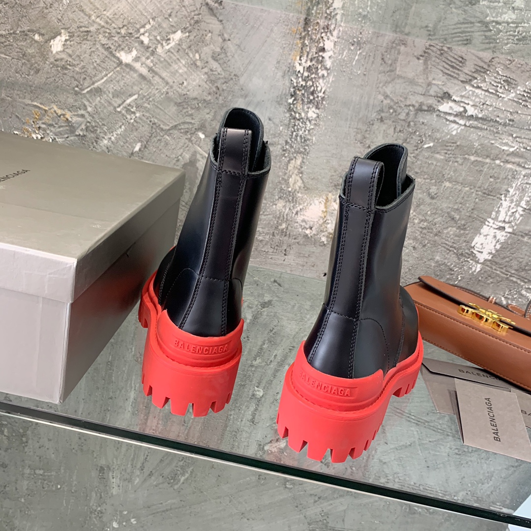 Balenciaga boot women 2 - vstockx