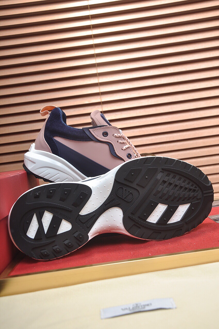 Valentino Garavani Low-top sneakers 21 - vstockx