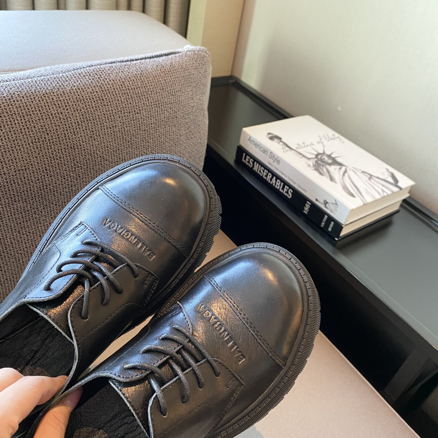 Balenciaga women 3 - vstockx