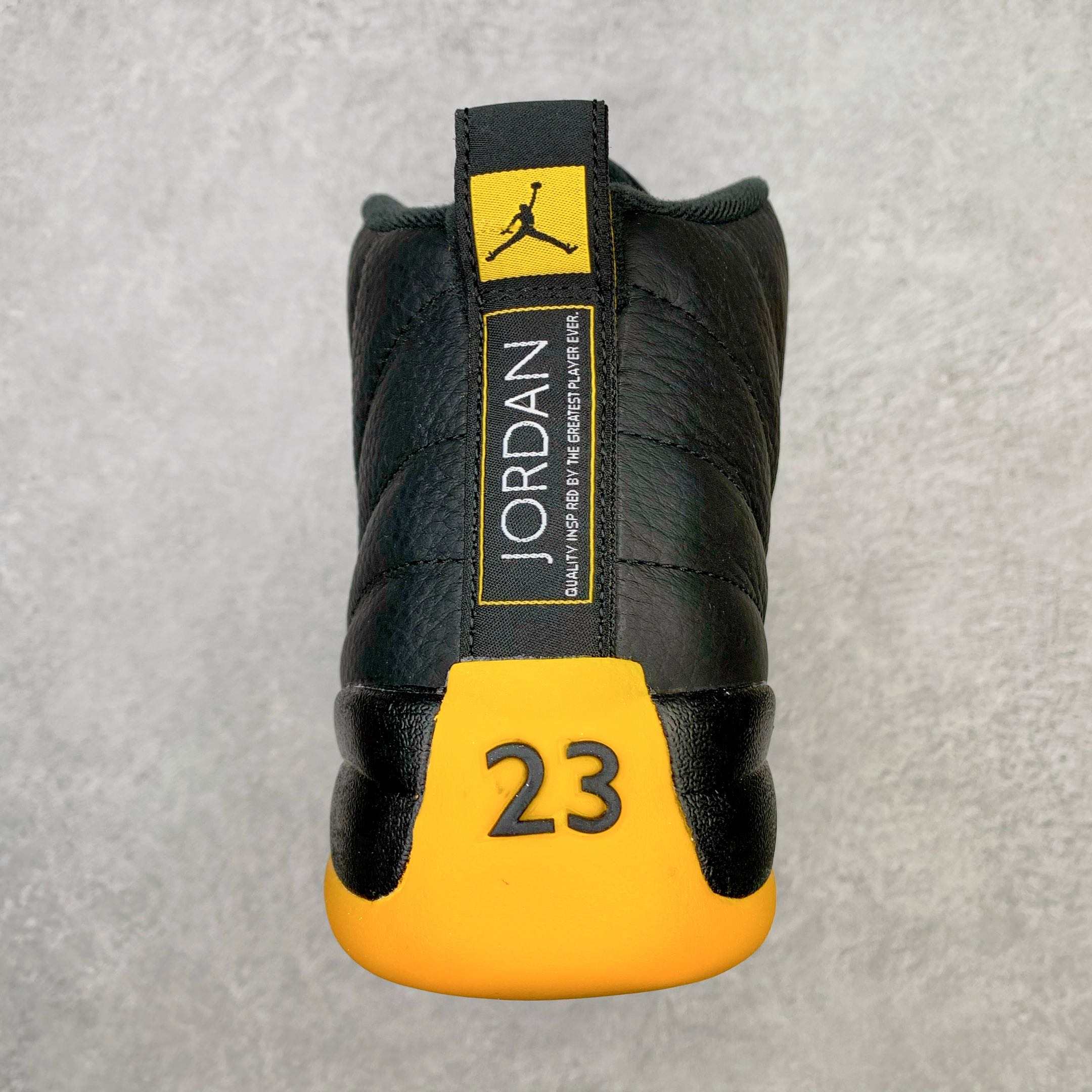 Jordan 12 Retro Black University Gold - vstockx