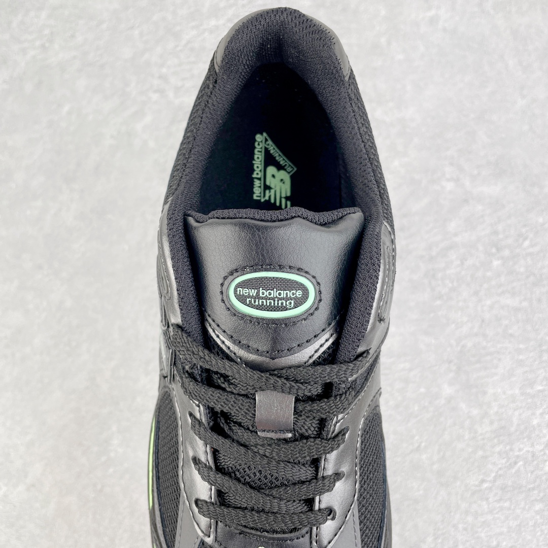 New Balance 2002R Black Silver Green - vstockx