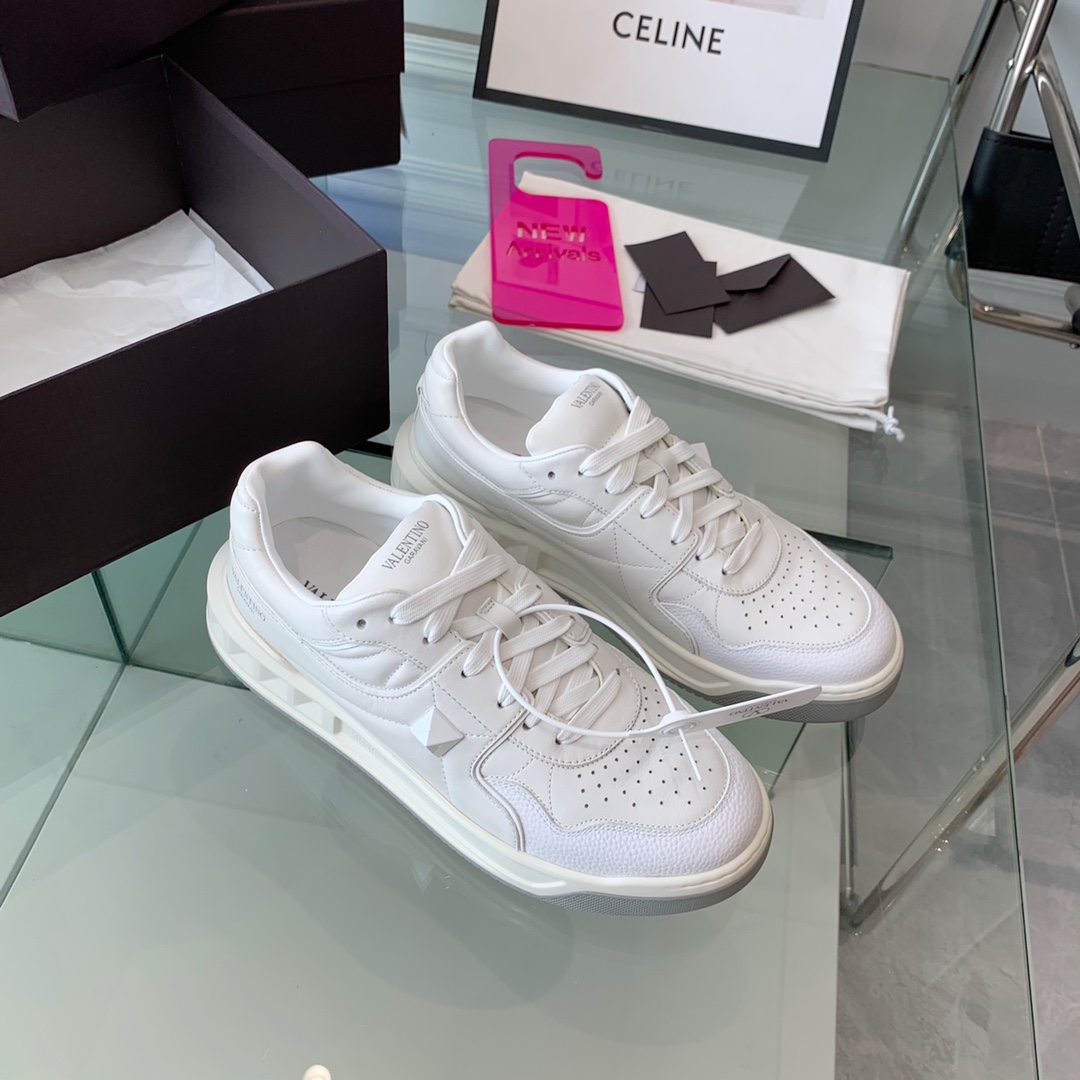 VALENTINO GARAVANI ONE STUD SNEAKER 5 - vstockx
