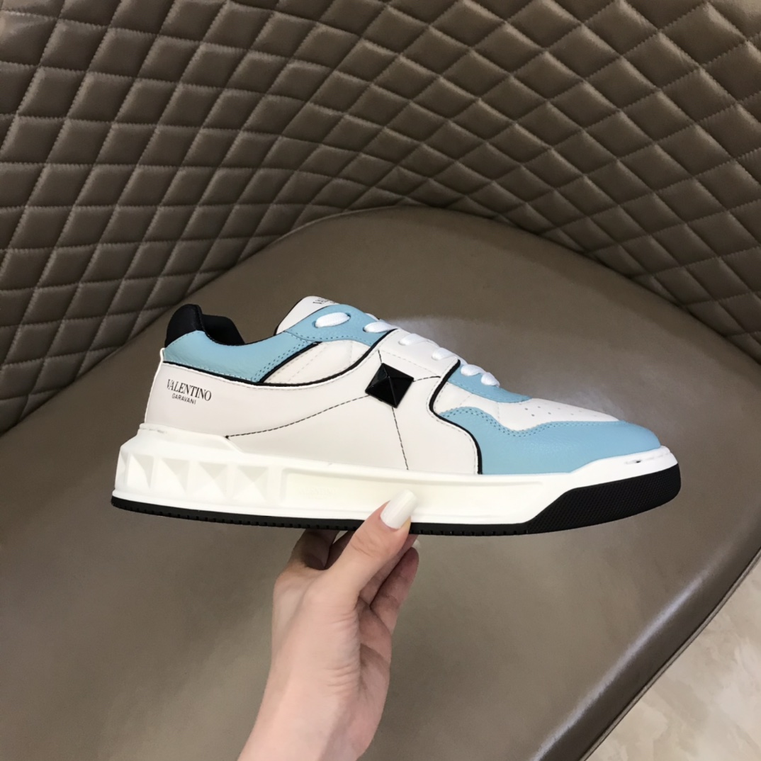 Valentino Garavani One Stud Low-top sneakers 12 - vstockx
