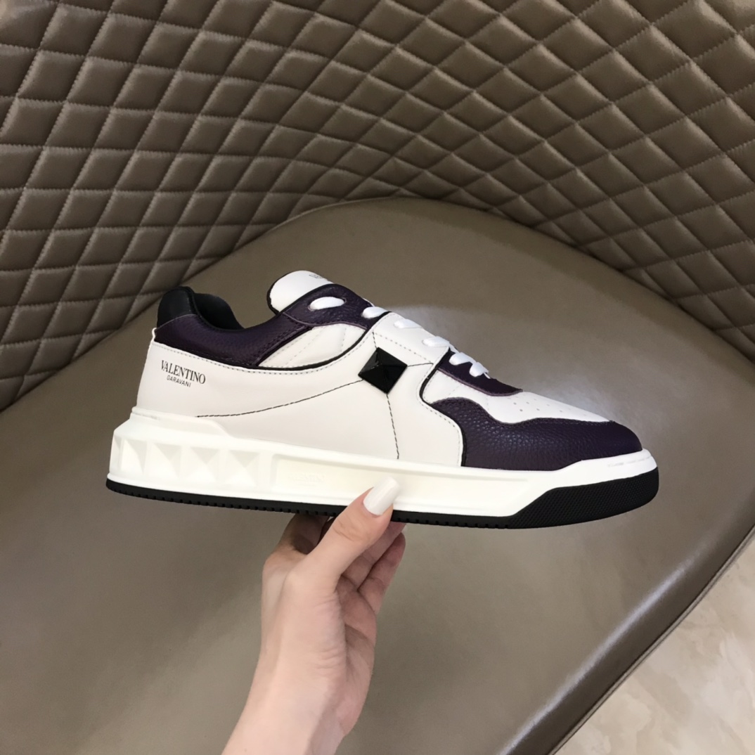 Valentino Garavani One Stud Low-top sneakers 13 - vstockx