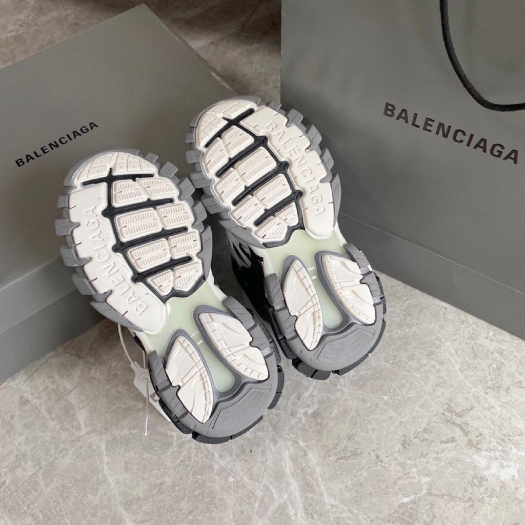 Balenciaga Track.2 Black White - vstockx