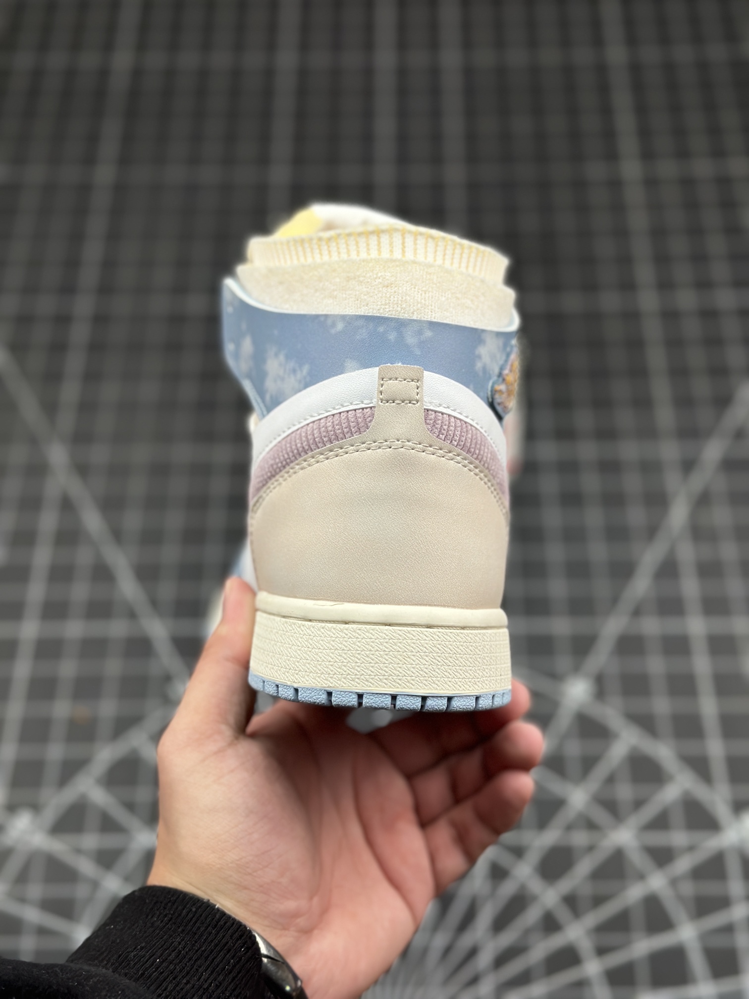 Jordan 1 High Zoom Air CMFT Pink Oxford (W) - vstockx