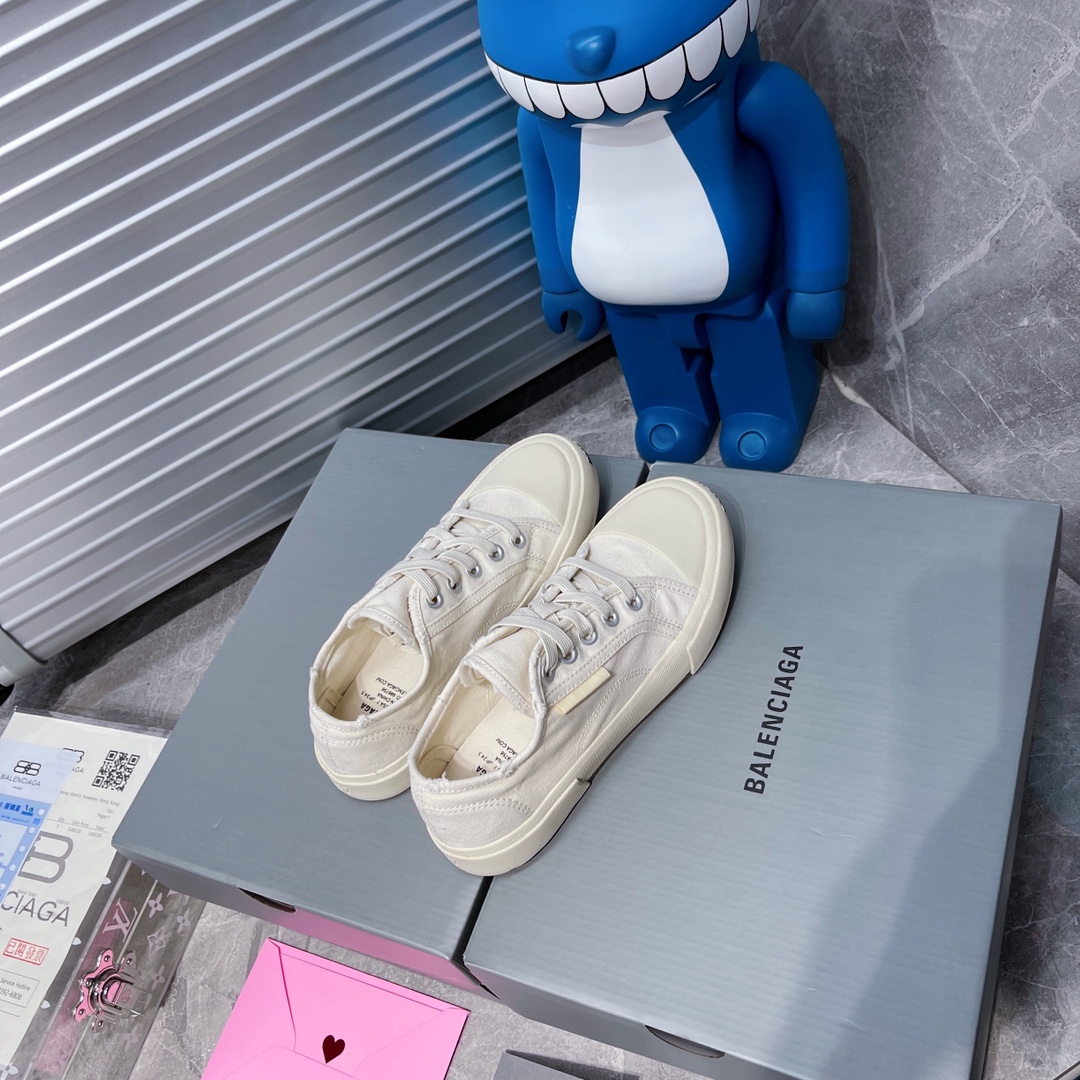 Balenciaga Paris Sneaker 2 - vstockx