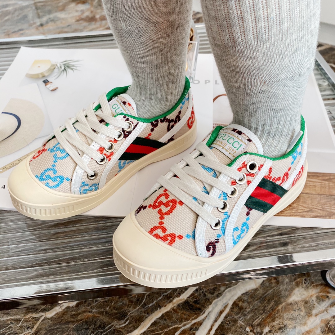 Kids Gucci shoes 1 - vstockx