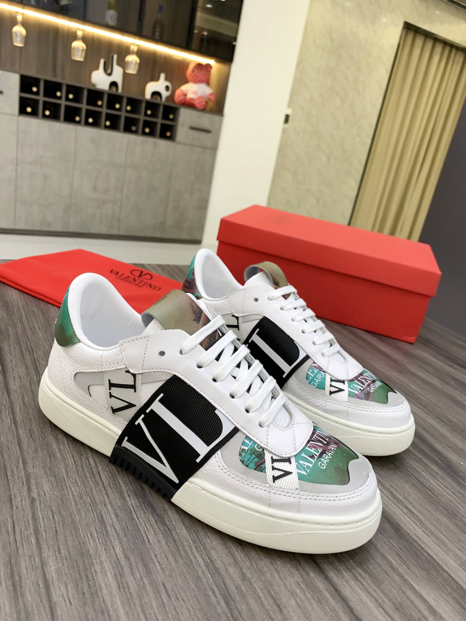Valentino Garavani VL7N low-top sneakers 2 - vstockx