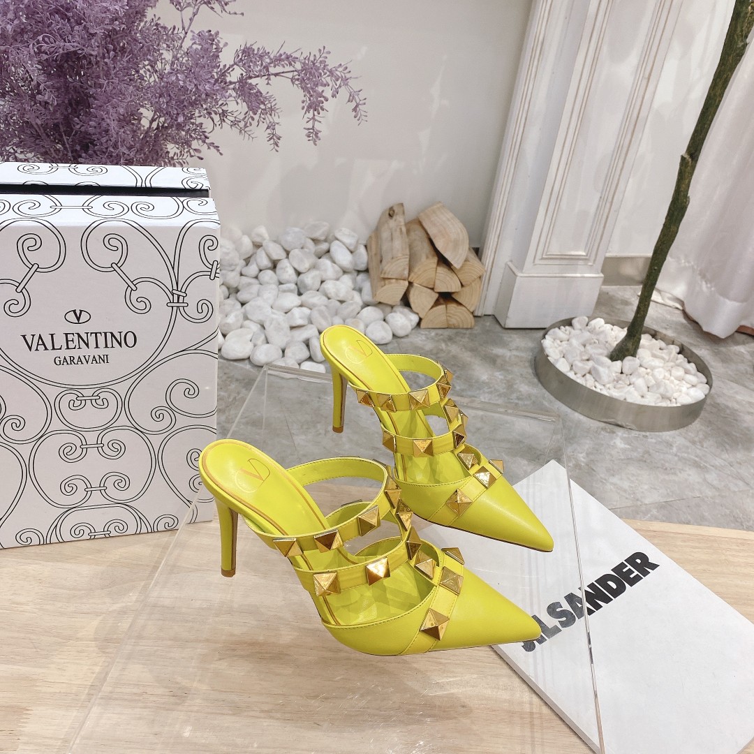 VALENTINO GARAVANI ROMAN STUD WOMEN 12 - vstockx