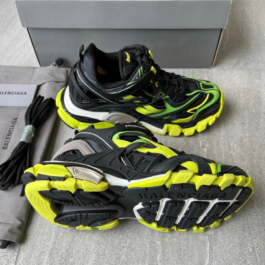 Balenciaga Track 2.0 Black Yellow - vstockx