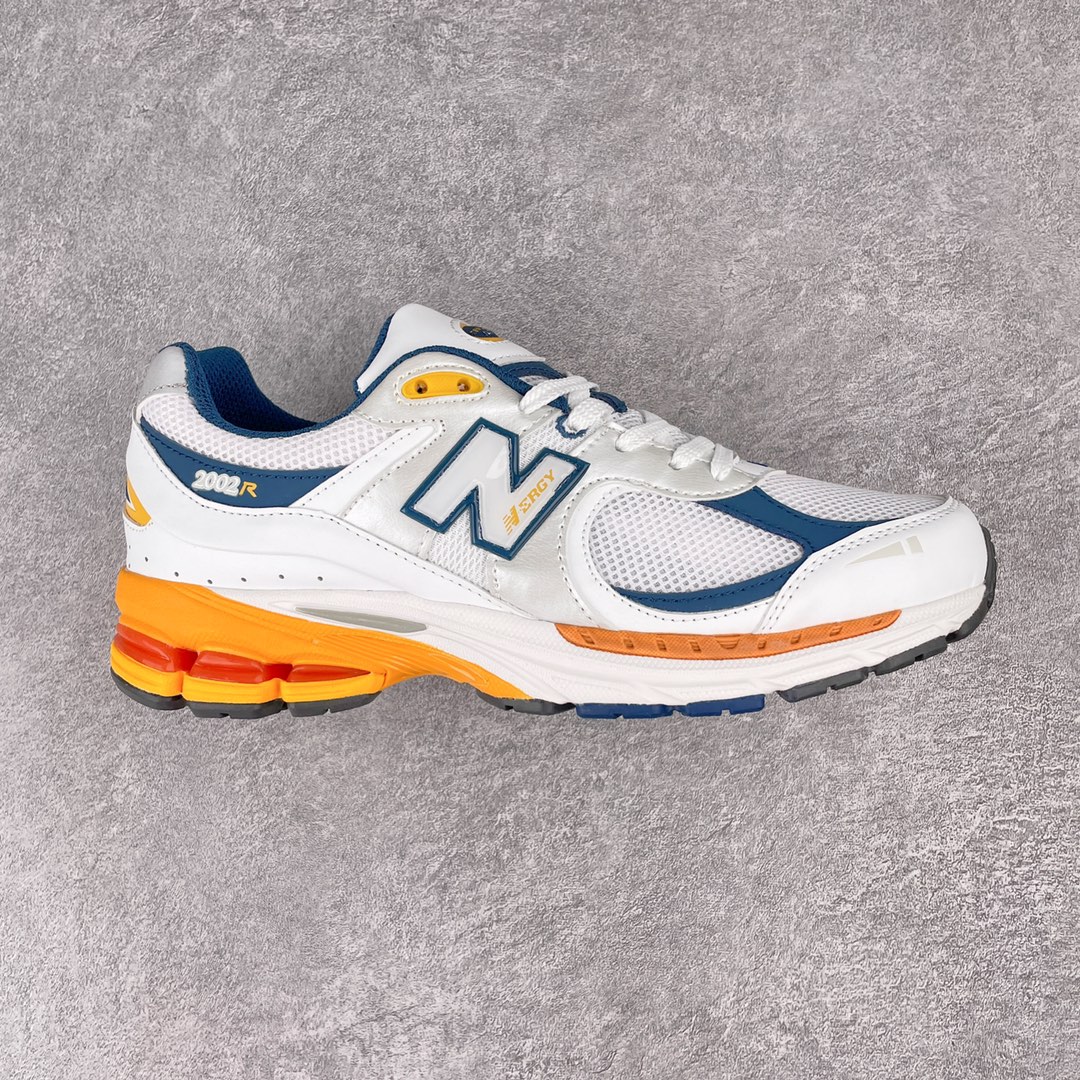 New Balance 2002R Sneaker 3 - vstockx