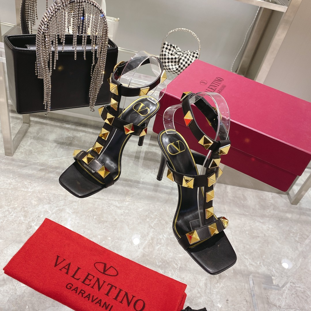 VALENTINO GARAVANI ROMAN STUD WOMEN 10 - vstockx
