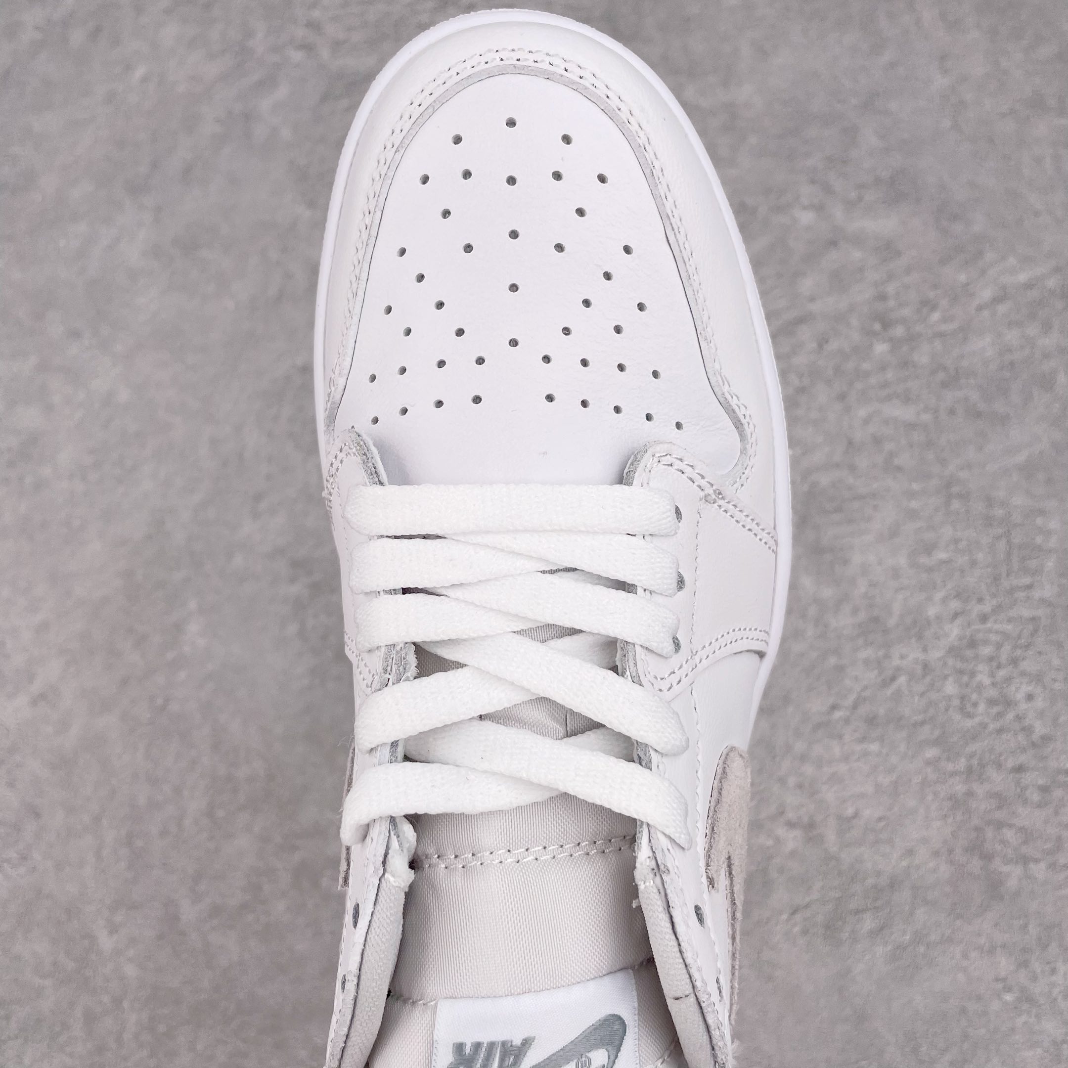 Jordan 1 Low OG Neutral Grey (2021) - vstockx