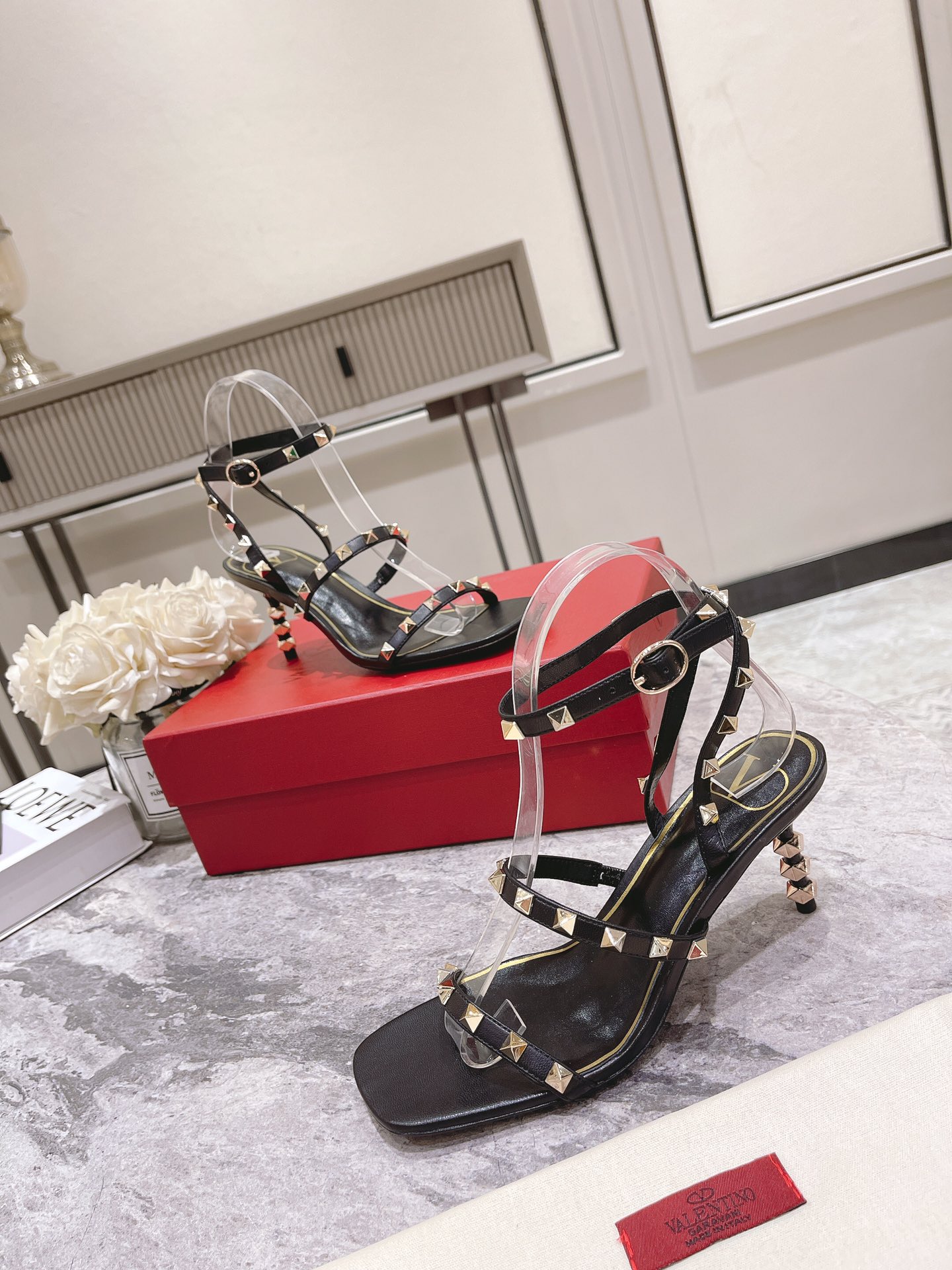 VALENTINO GARAVANI Rockstud WOMEN 4 - vstockx