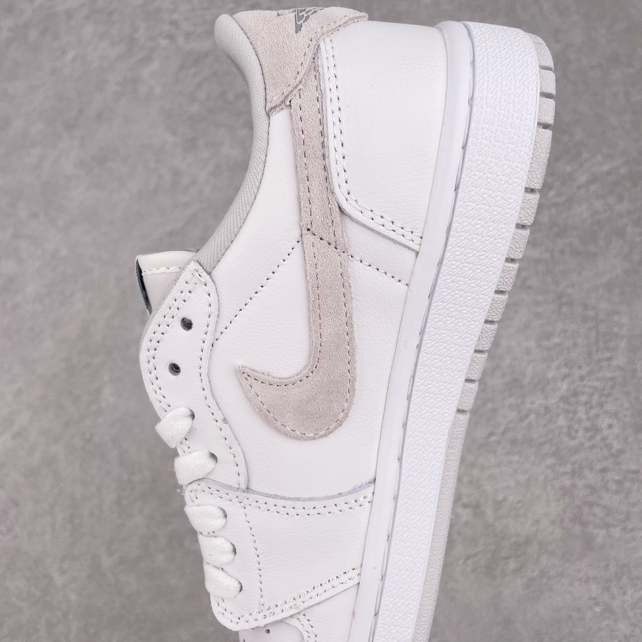 Jordan 1 Low OG Neutral Grey (2021) - vstockx