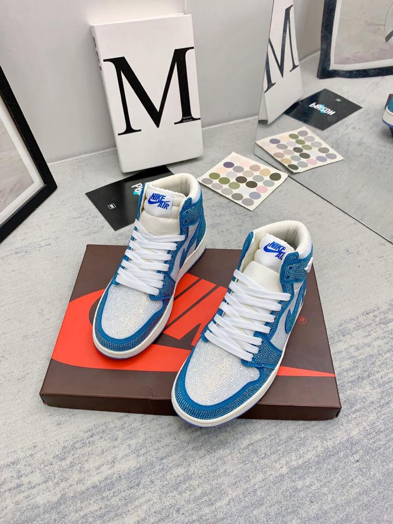 Jordan 1 white Blue full diamond custom - vstockx