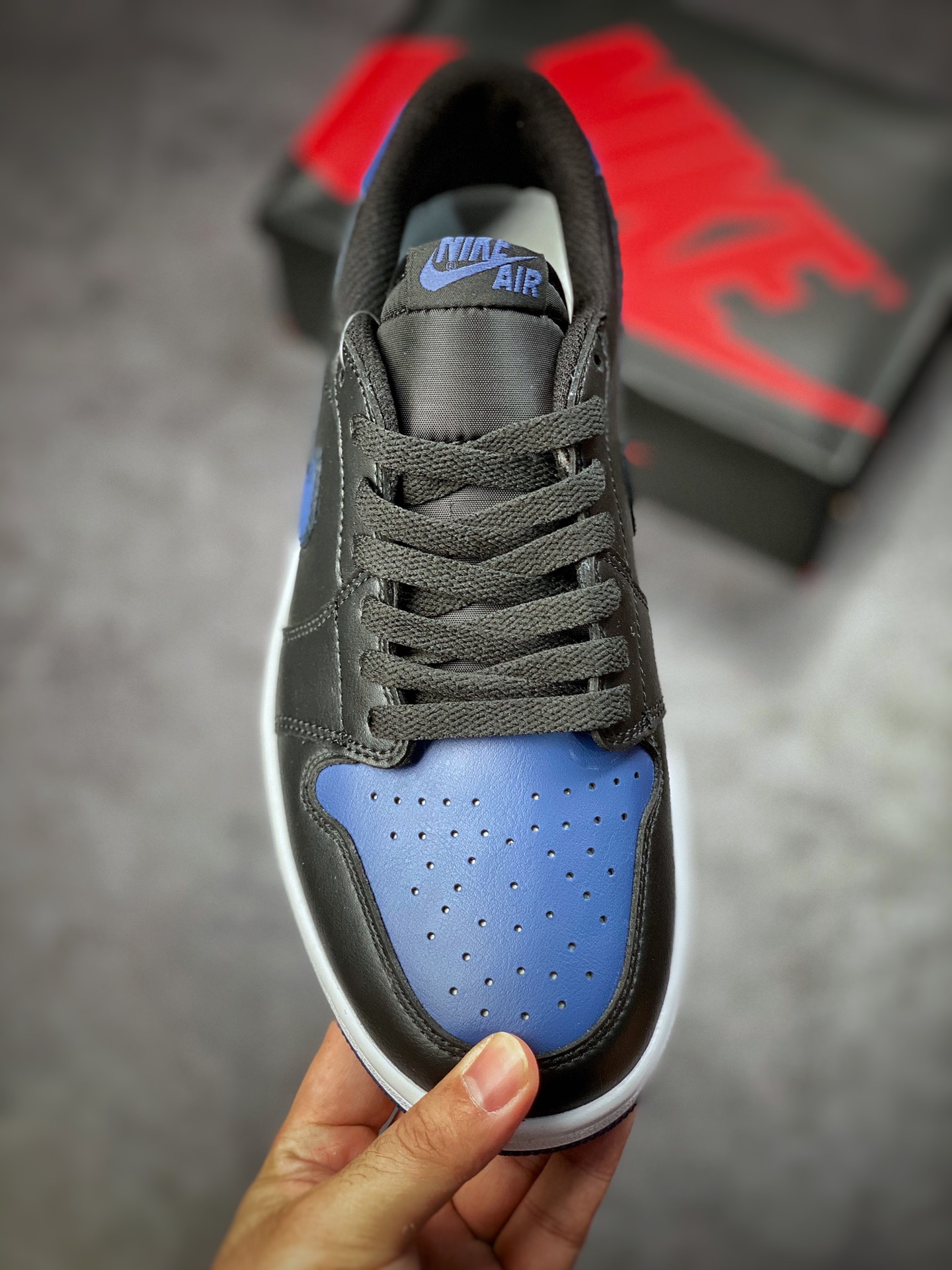 Jordan 1 Retro Low OG Mystic Navy - vstockx