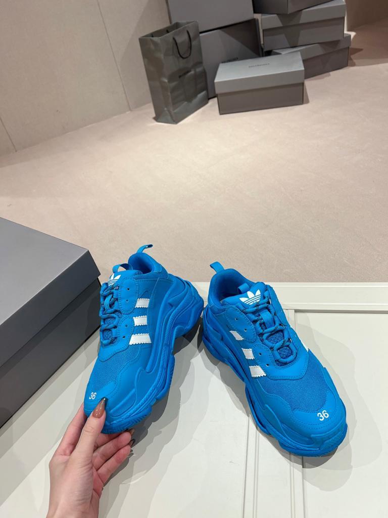 Balenciaga x adidas Triple S Blue White - vstockx