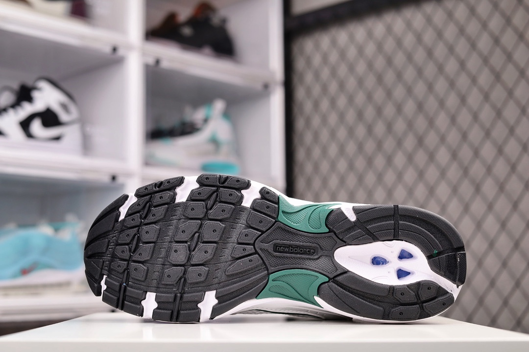 New Balance 530 White Nightwatch Green - vstockx