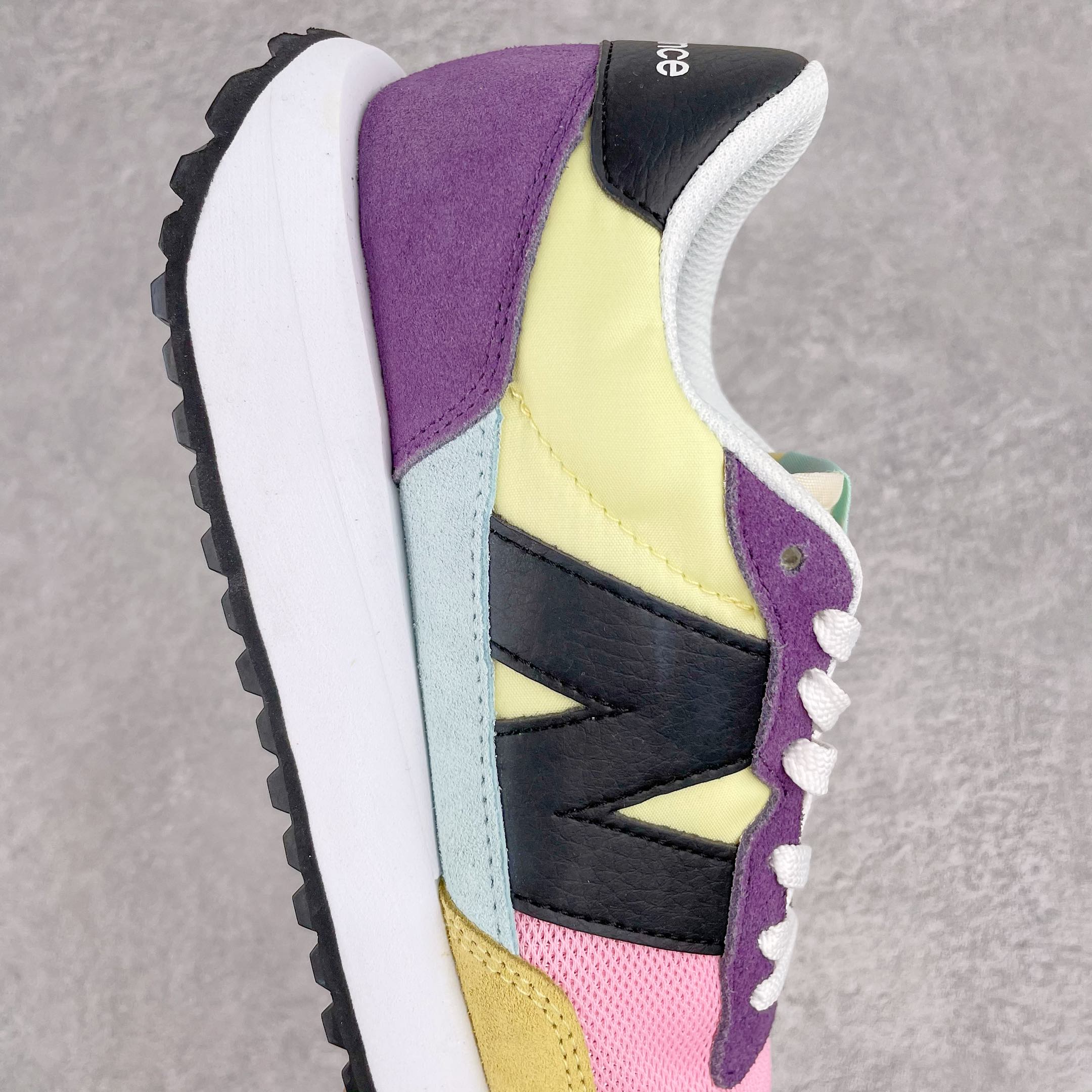 New Balance 237 Sneaker 4 - vstockx