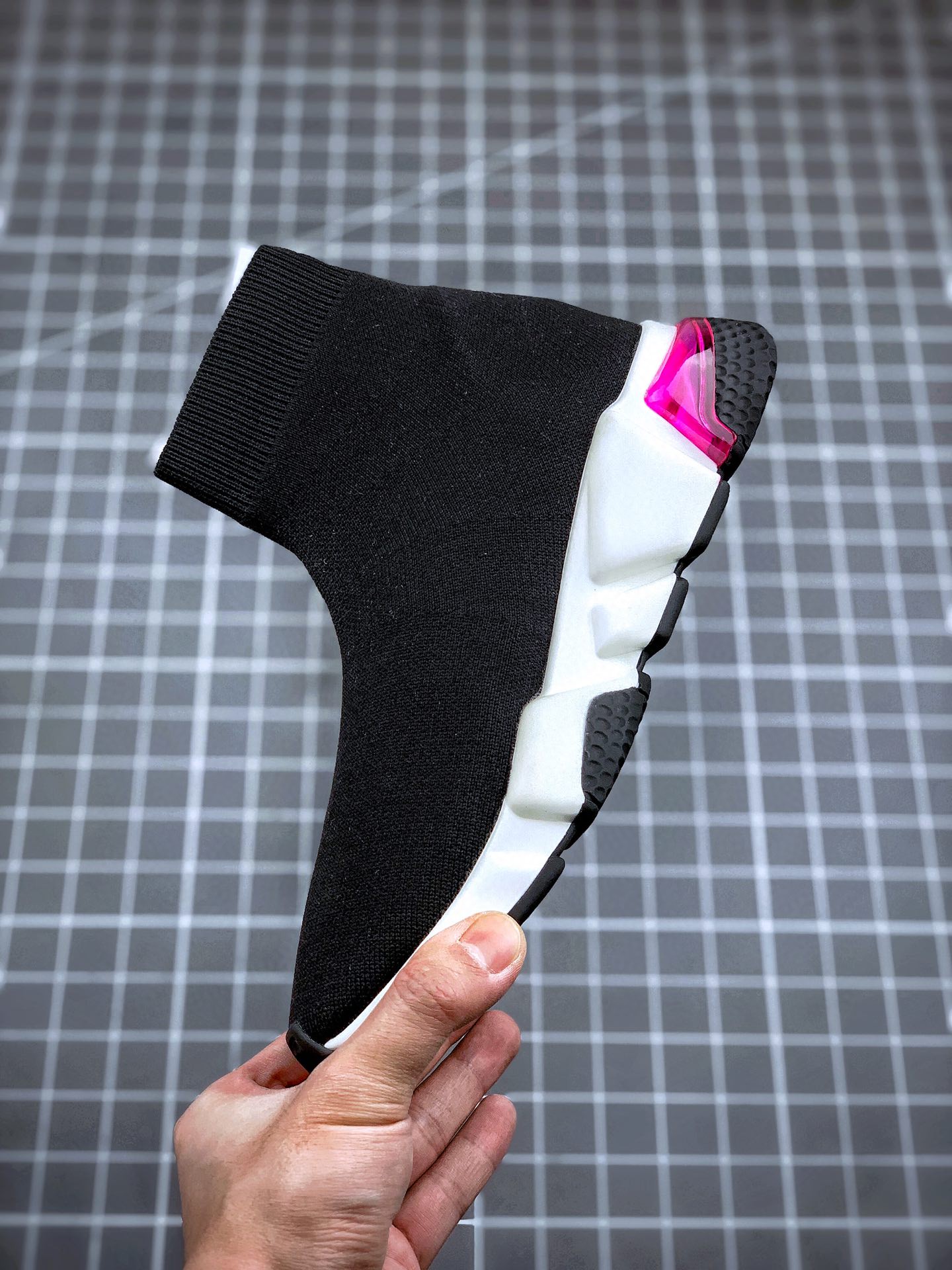 Balenciaga Speed Trainer Clearsole Pink (W) - vstockx