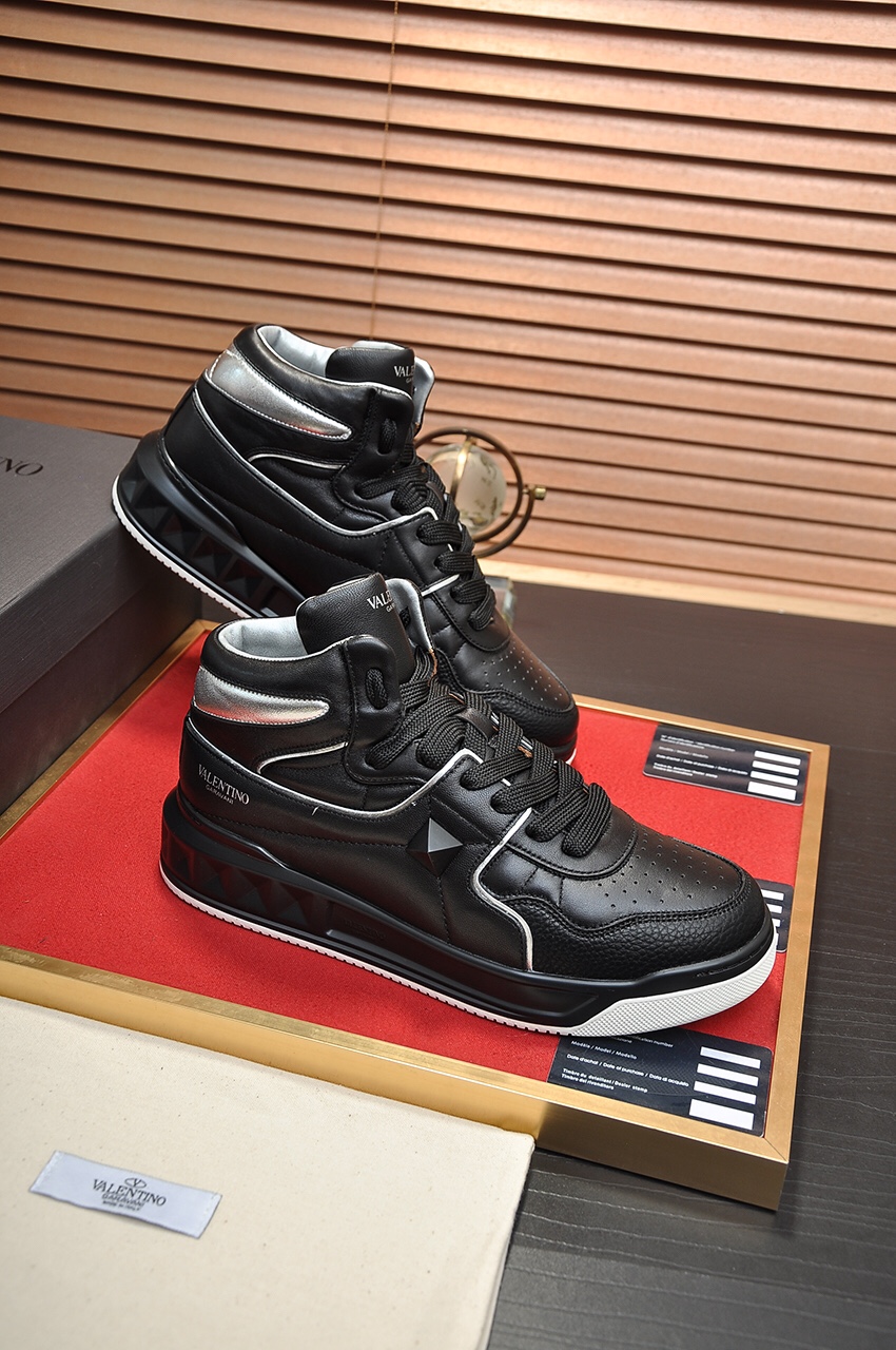 Valentino Garavani One Stud high-top sneakers 1 - vstockx