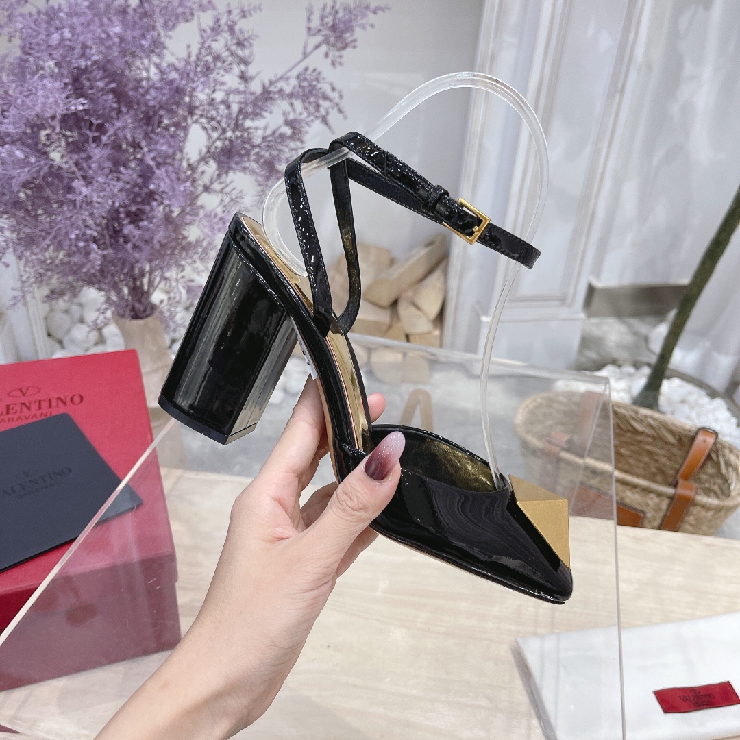 VALENTINO GARAVANI Roman Stud WOMEN 17 - vstockx