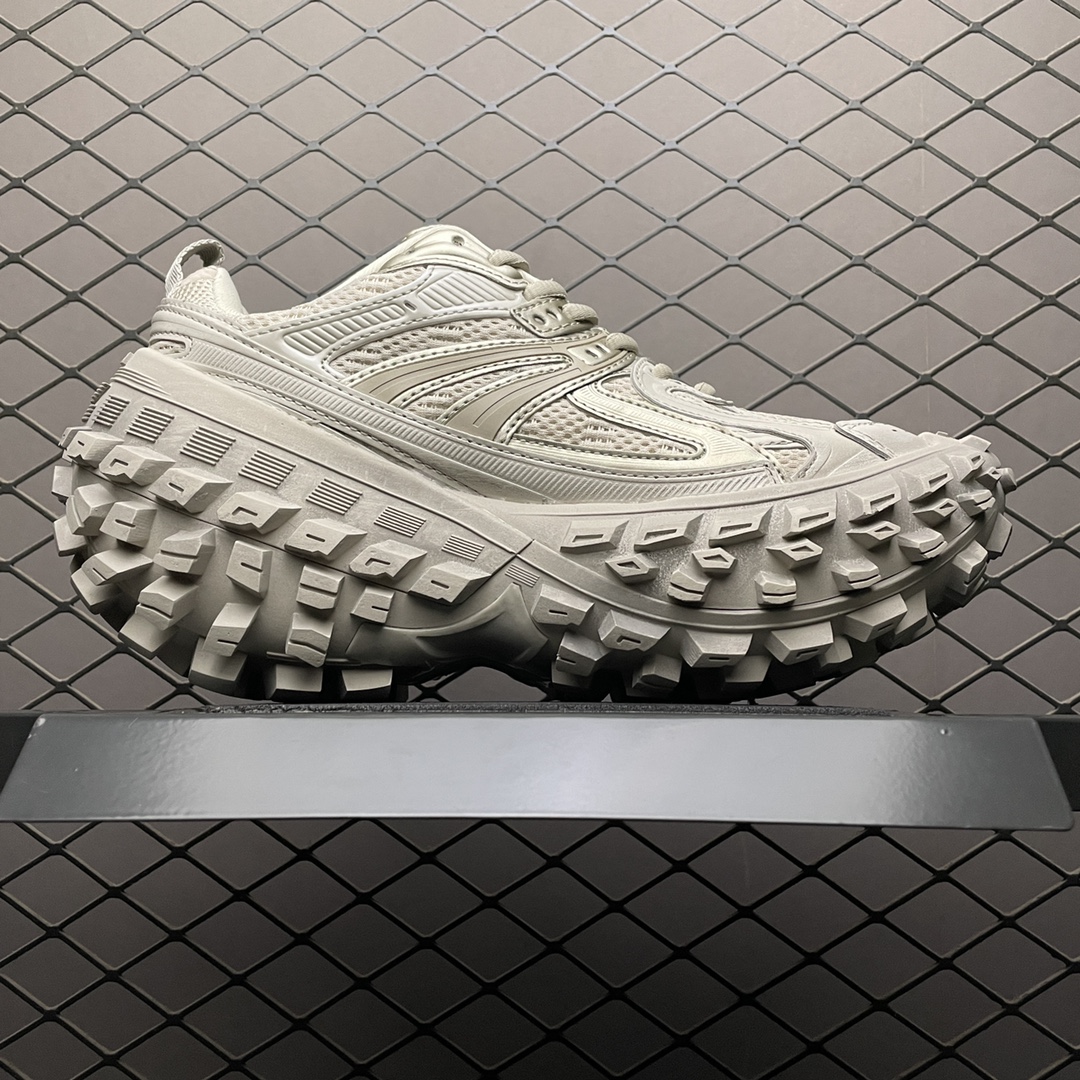 Balenciaga Defender Beige - vstockx