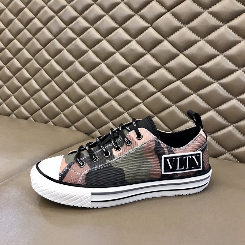 Valentino Garavani Giggies VLTN TIMES low-top sneakers 9 - vstockx