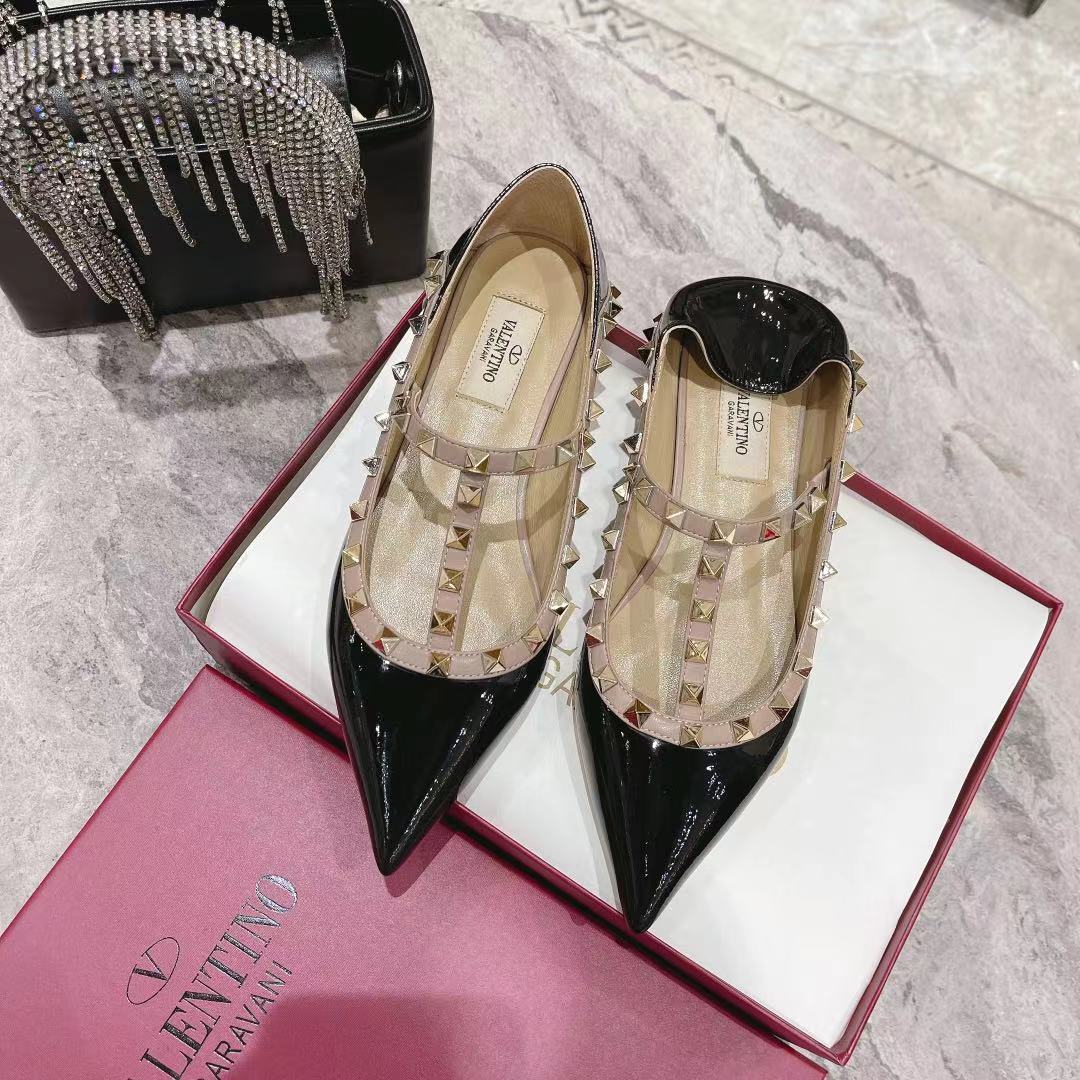 VALENTINO GARAVANI Roman Stud WOMEN 15 - vstockx