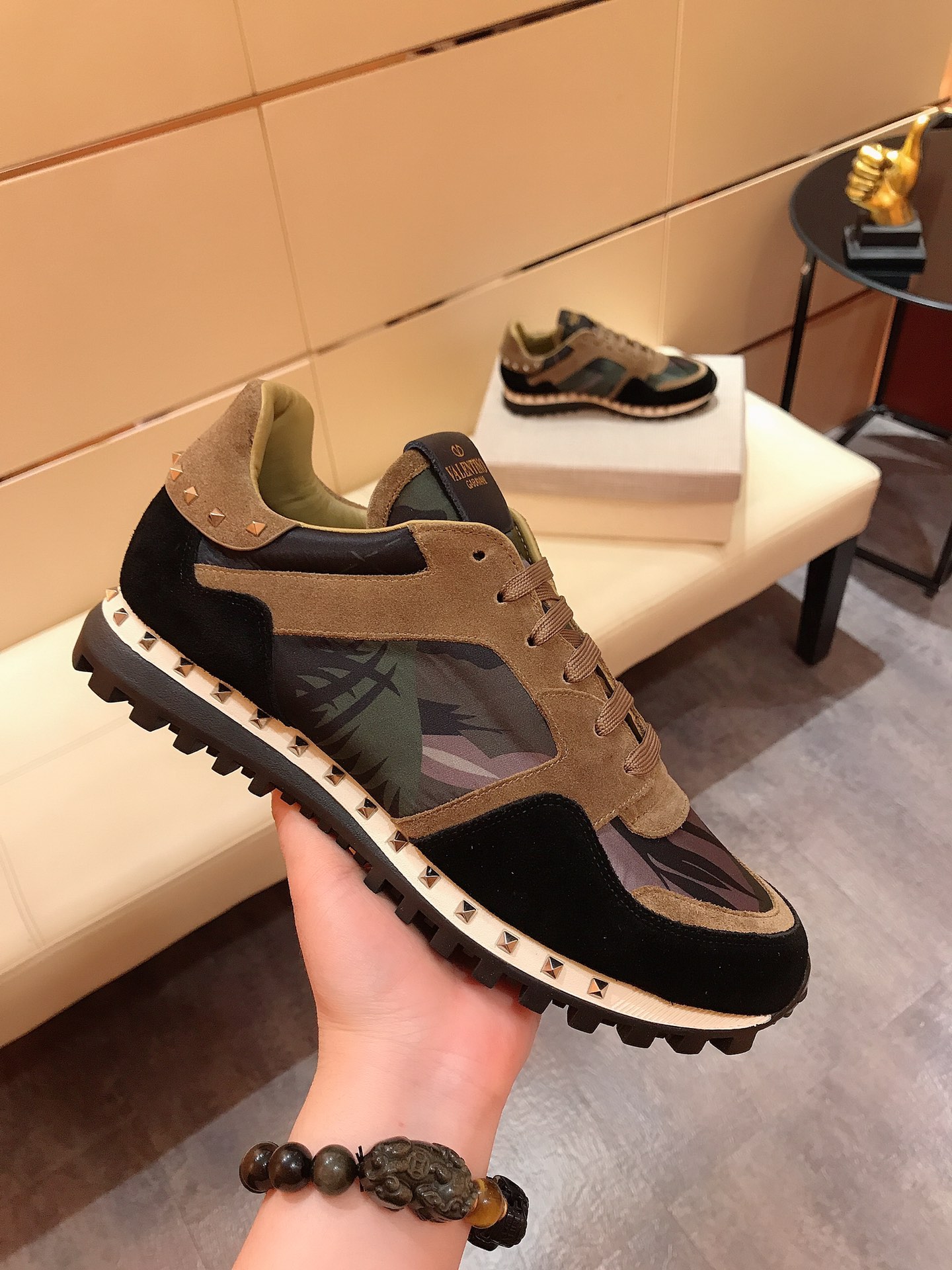 Valentino Garavani Rockrunner camouflage-print sneakers 24 - vstockx