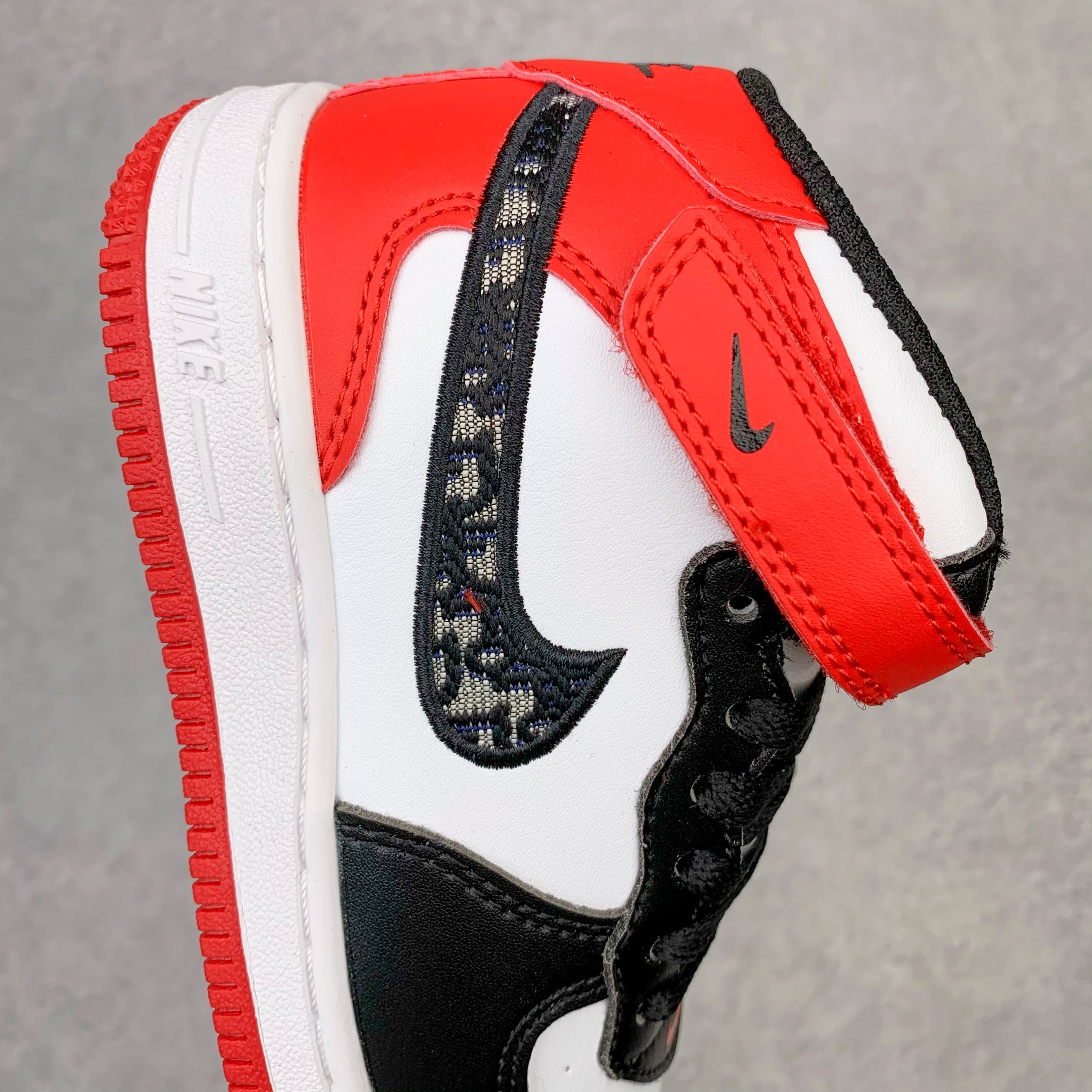 Kids jordan 1 high shoes 2 - vstockx