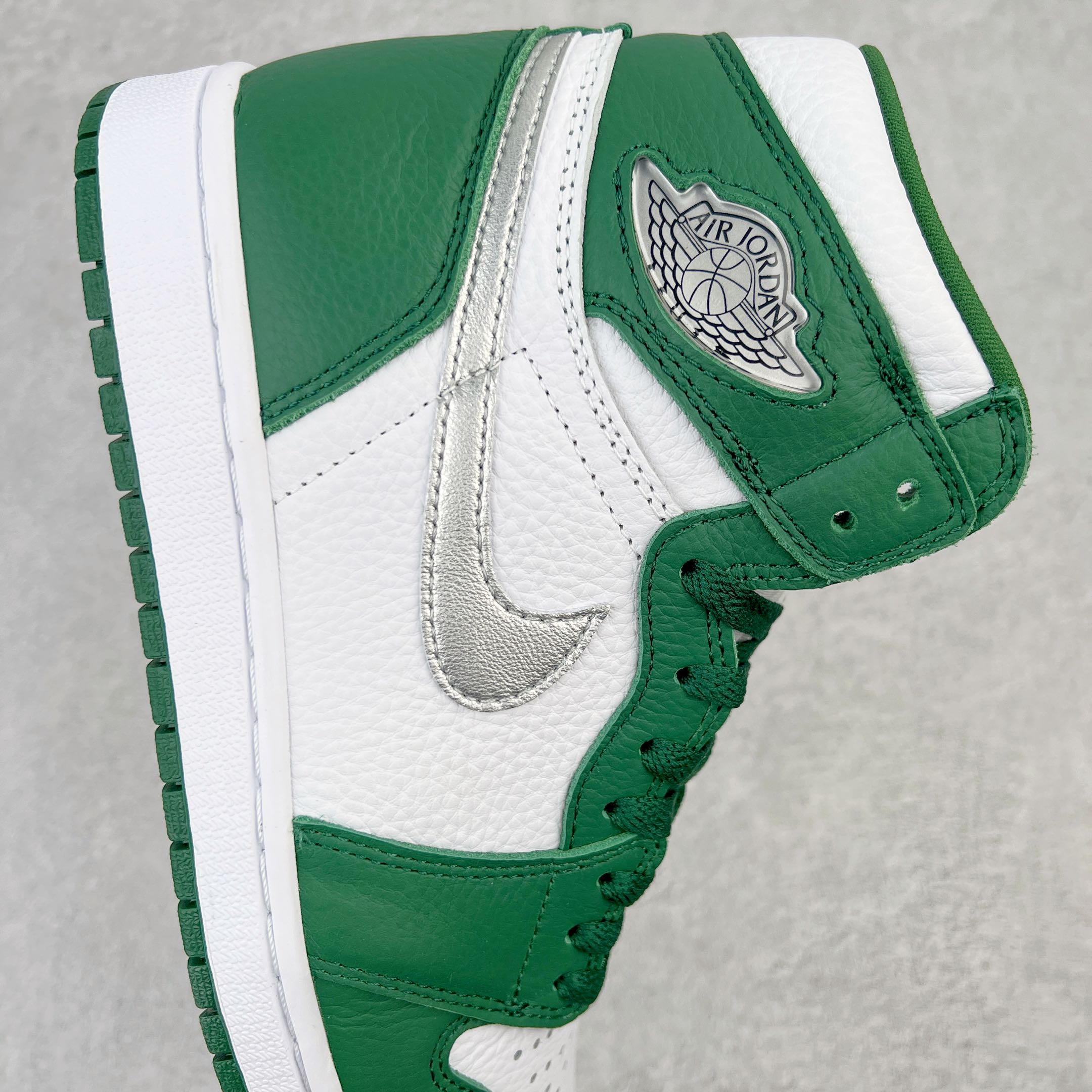 Jordan 1 Retro High OG Gorge Green - vstockx