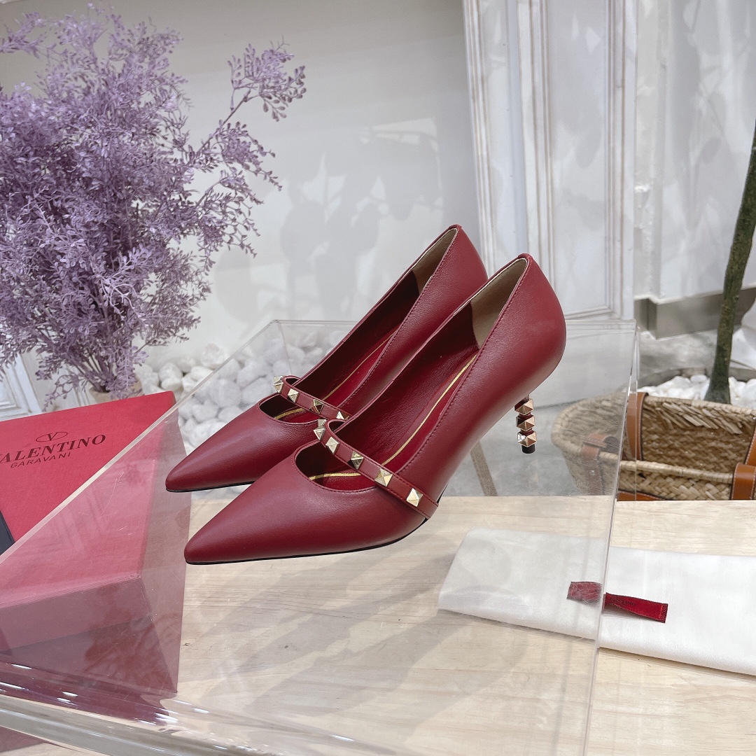 VALENTINO GARAVANI Roman Stud WOMEN 16 - vstockx
