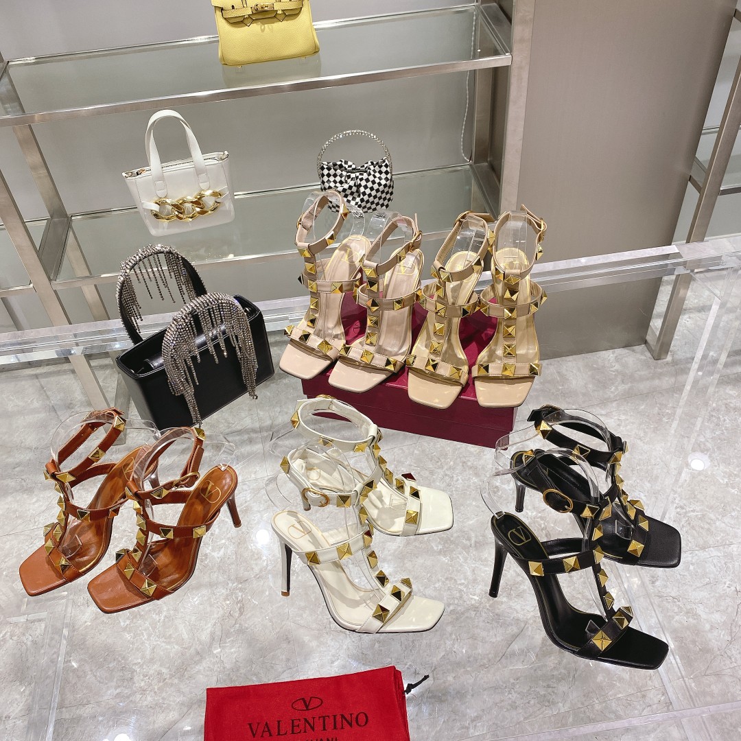 VALENTINO GARAVANI ROMAN STUD WOMEN 10 - vstockx