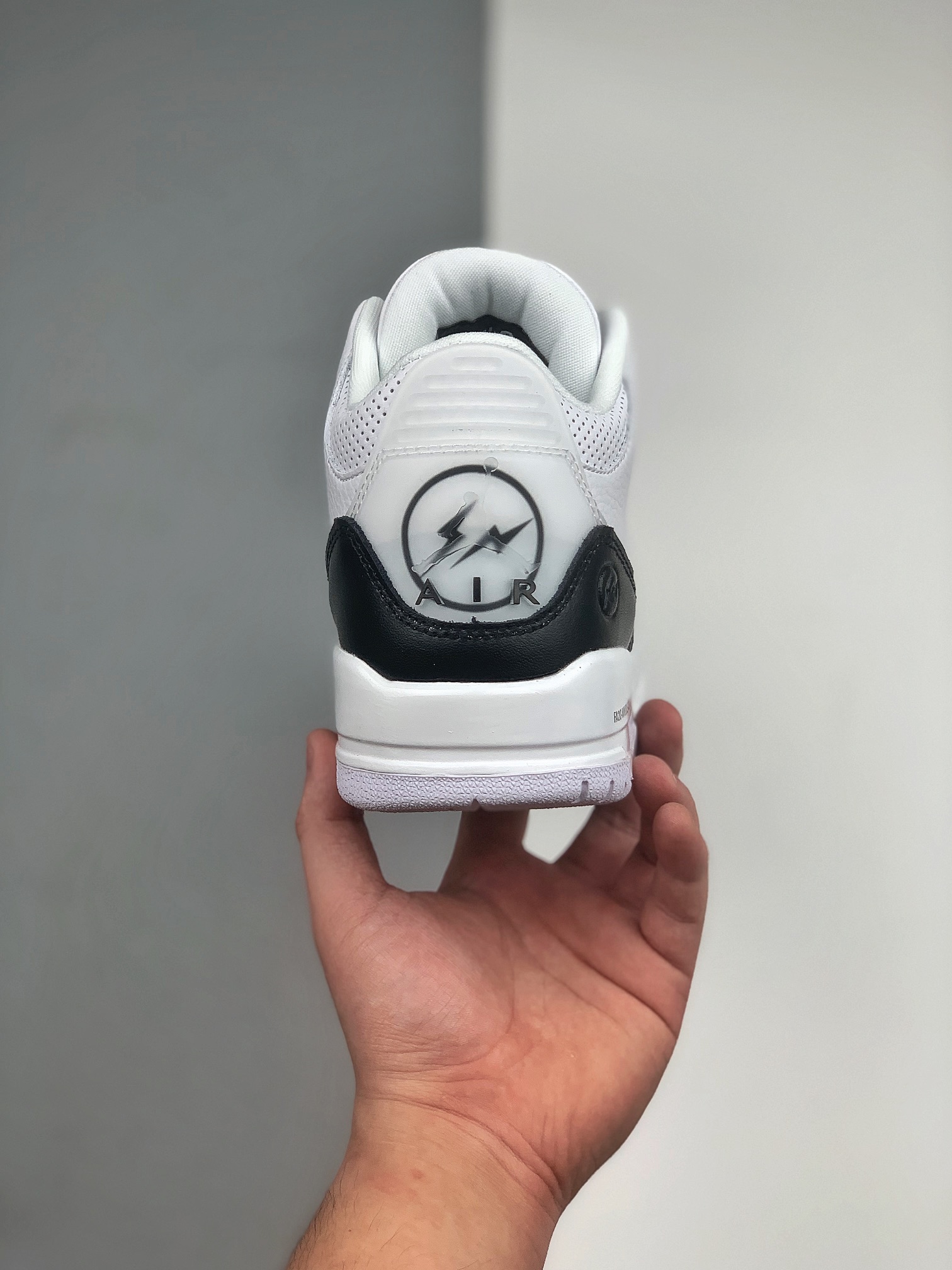 Jordan 3 Retro Fragment - vstockx