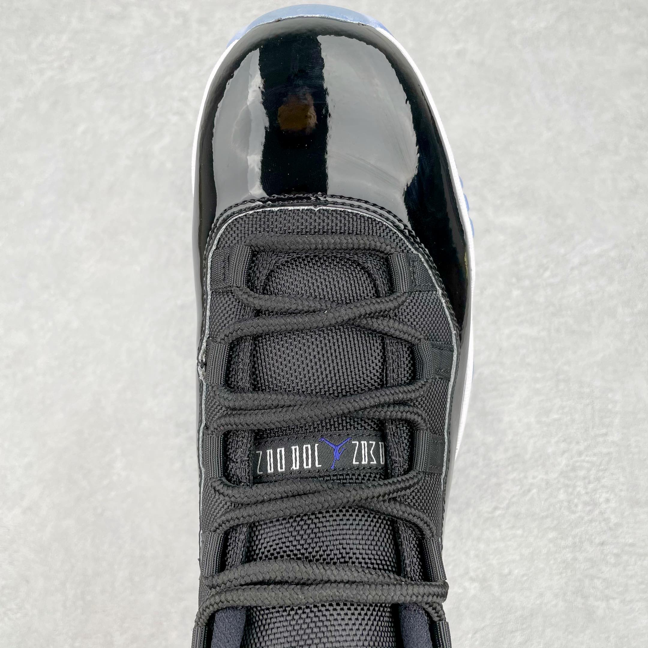 Jordan 11 Retro Space Jam (2016) - vstockx