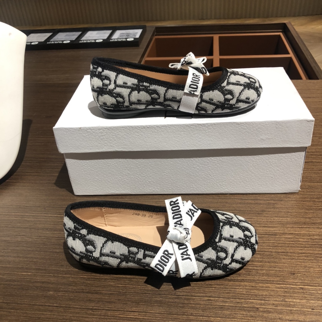 Shoes Kids - vstockx