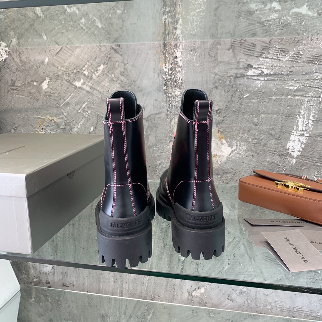 Balenciaga boot women 2 - vstockx