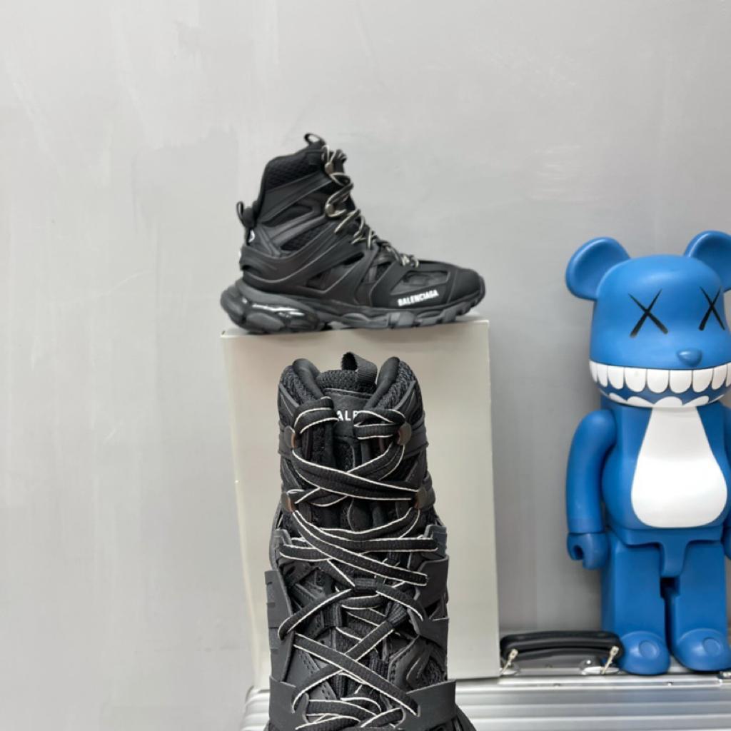 Balenciaga Track Hike Black Black White - vstockx