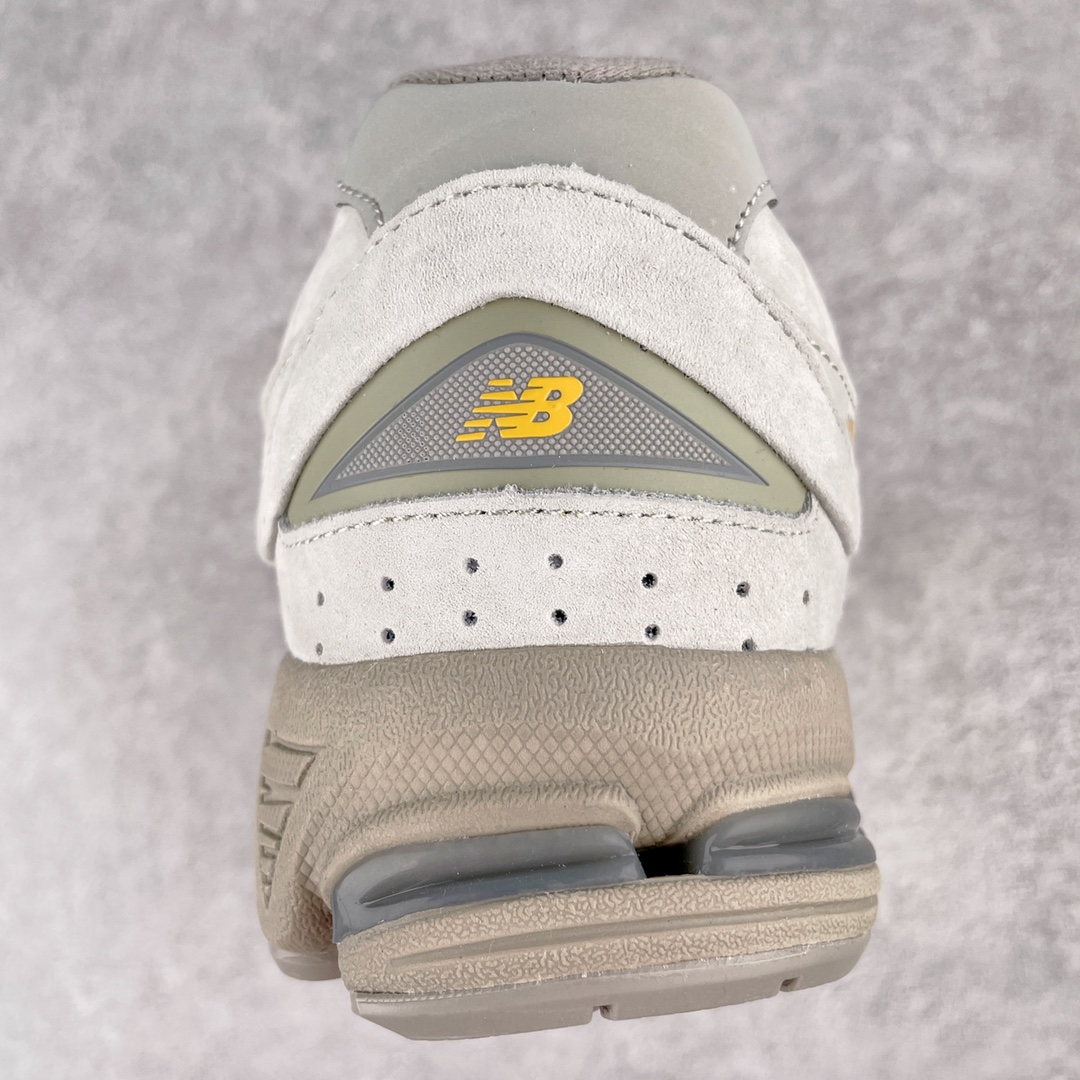 New Balance 2002R Sneaker 2 - vstockx